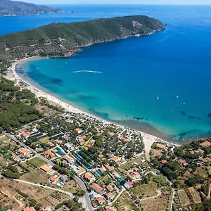 Due Golfi Apartment